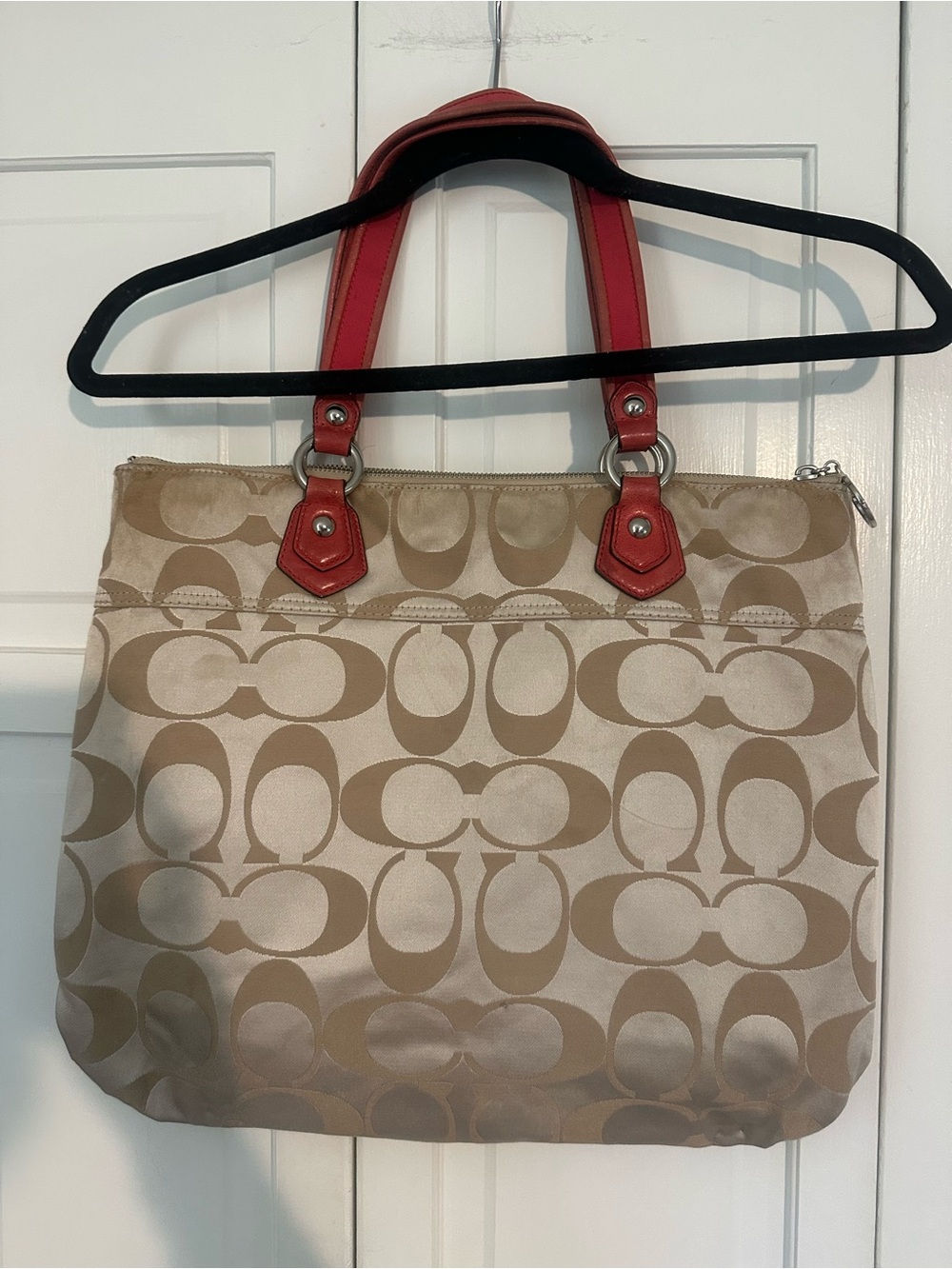 Coach Tan Poppy Signature Tote with Pink Leather Handles & Coach Daisy Keychain - Picture 5 of 13